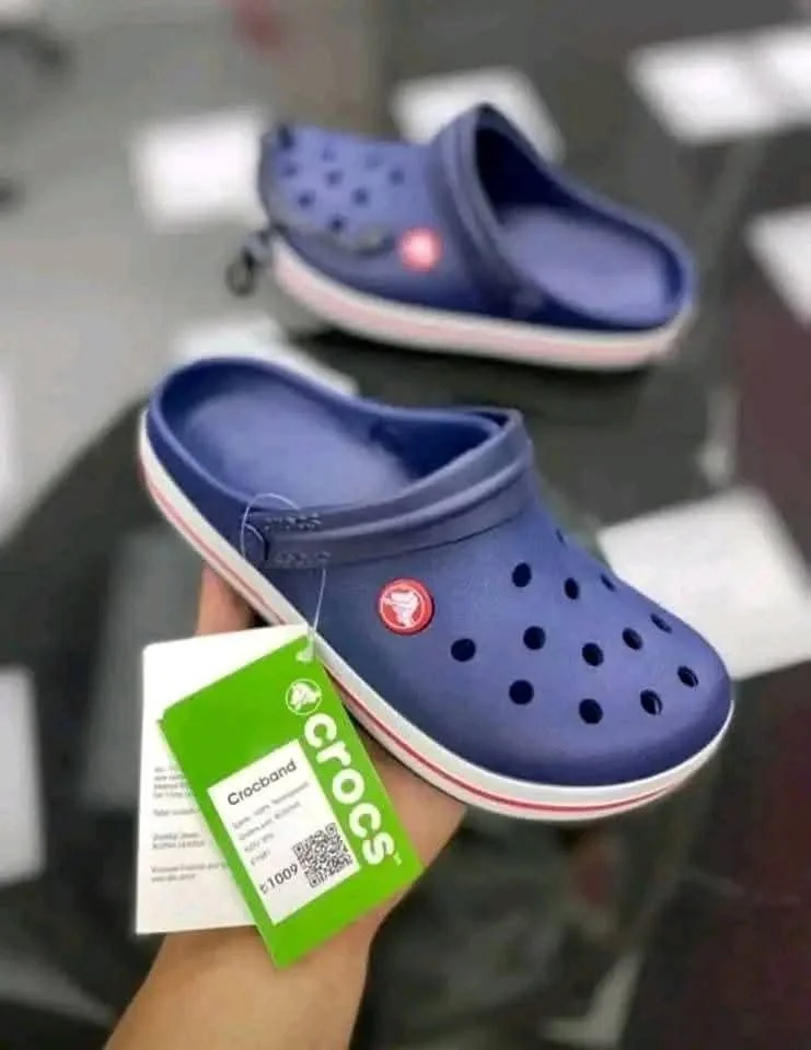 Crocs Pallets for Footwear Resellers - Image 6
