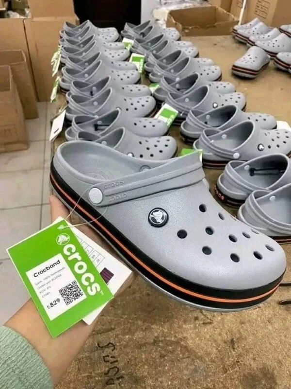 Crocs Pallets for Footwear Resellers - Image 3