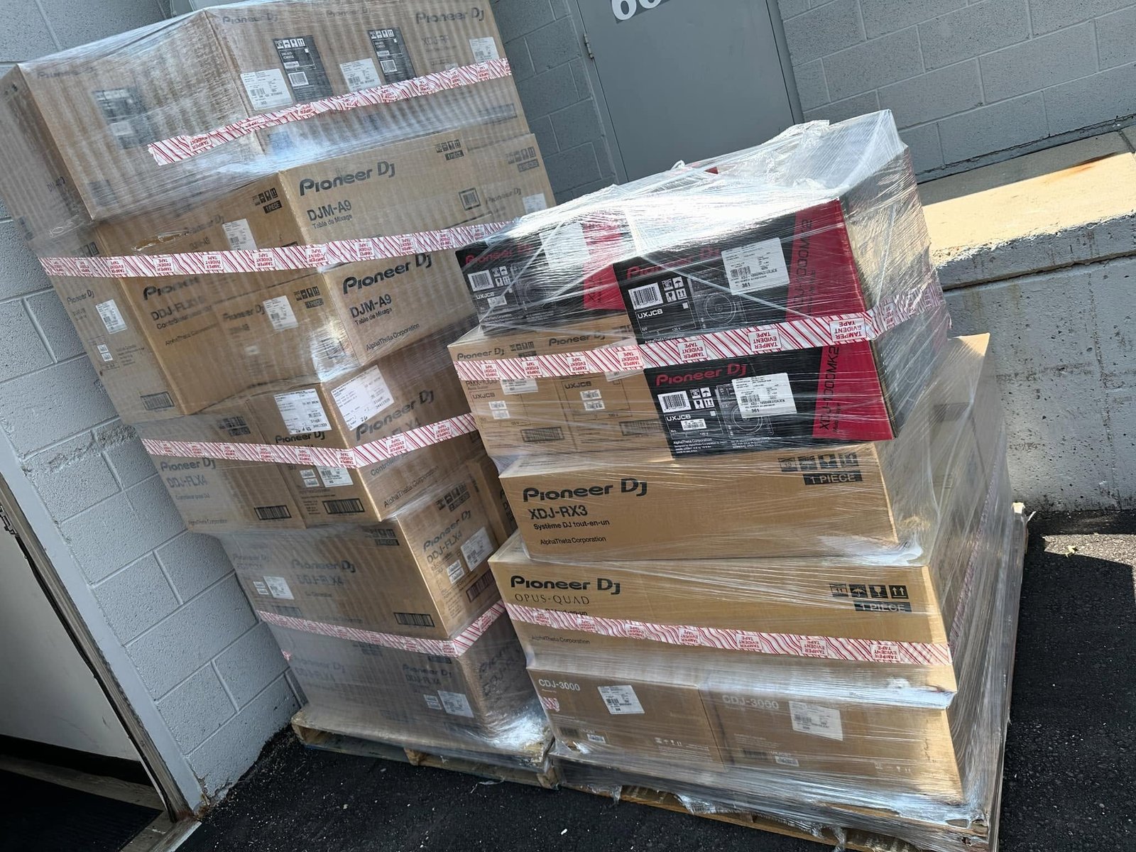 DJ Equipment Pallets for Audio Resellers - Image 4