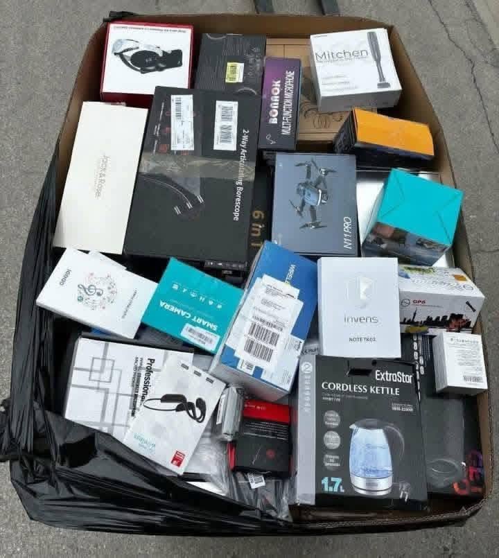 Premium Wholesale Headphone Pallets for Resellers - Image 7