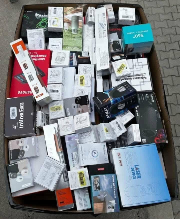 Premium Wholesale Headphone Pallets for Resellers - Image 5