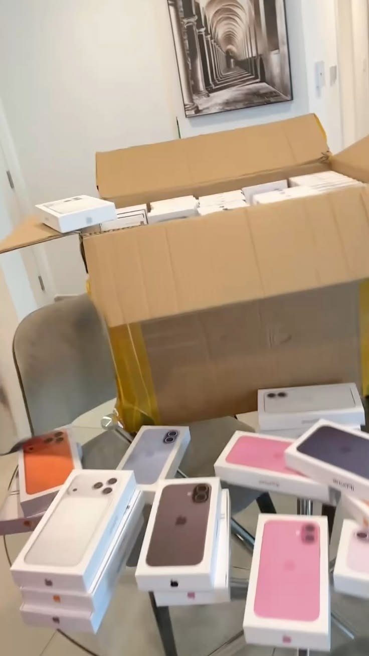 Premium iPhone 17 Pro Max Pallets - Image 2