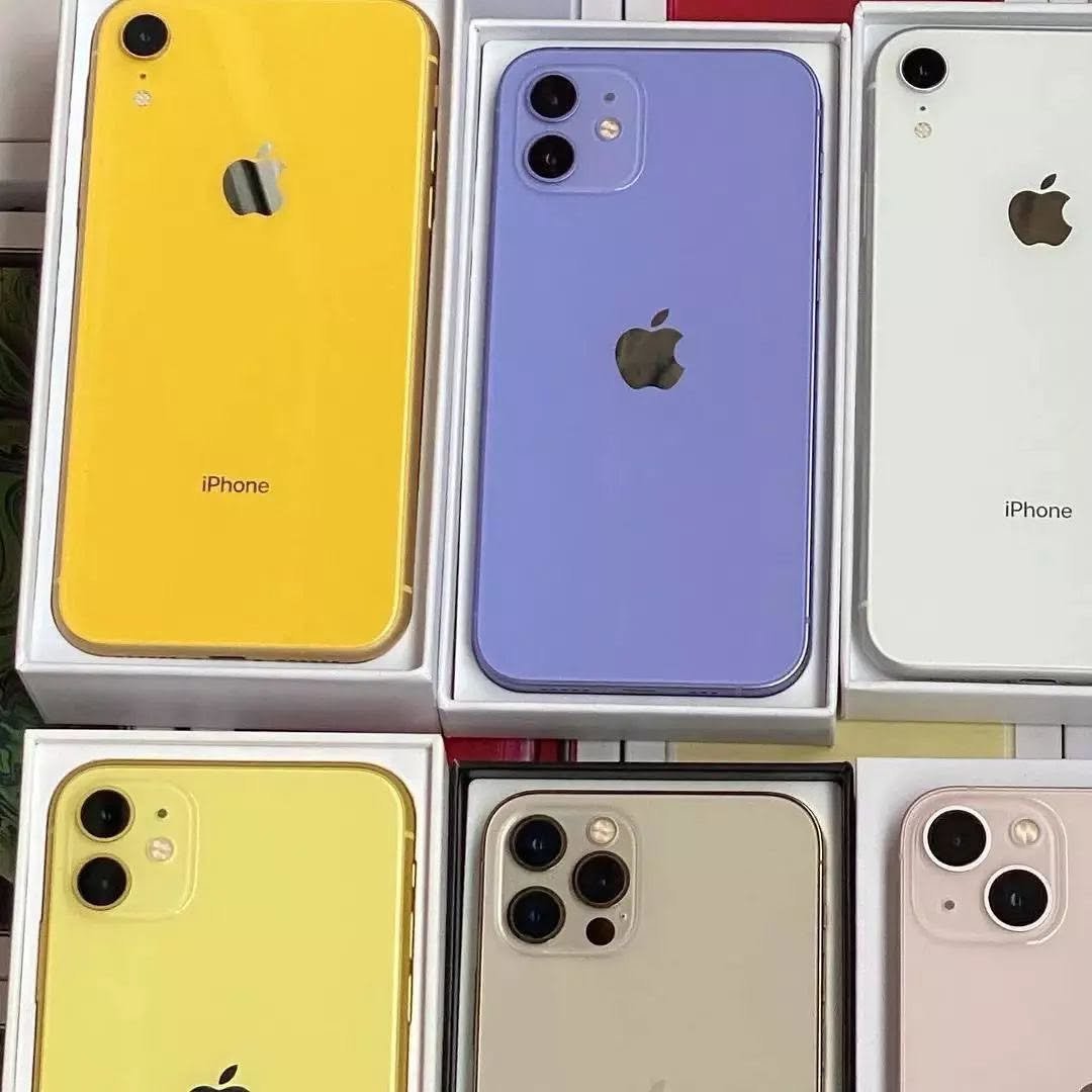 Verified iPhone Liquidation Pallets - Image 2