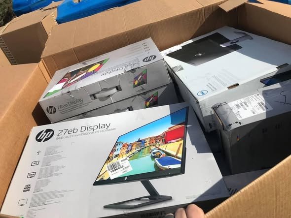 Monitor Pallets for Electronics Resellers