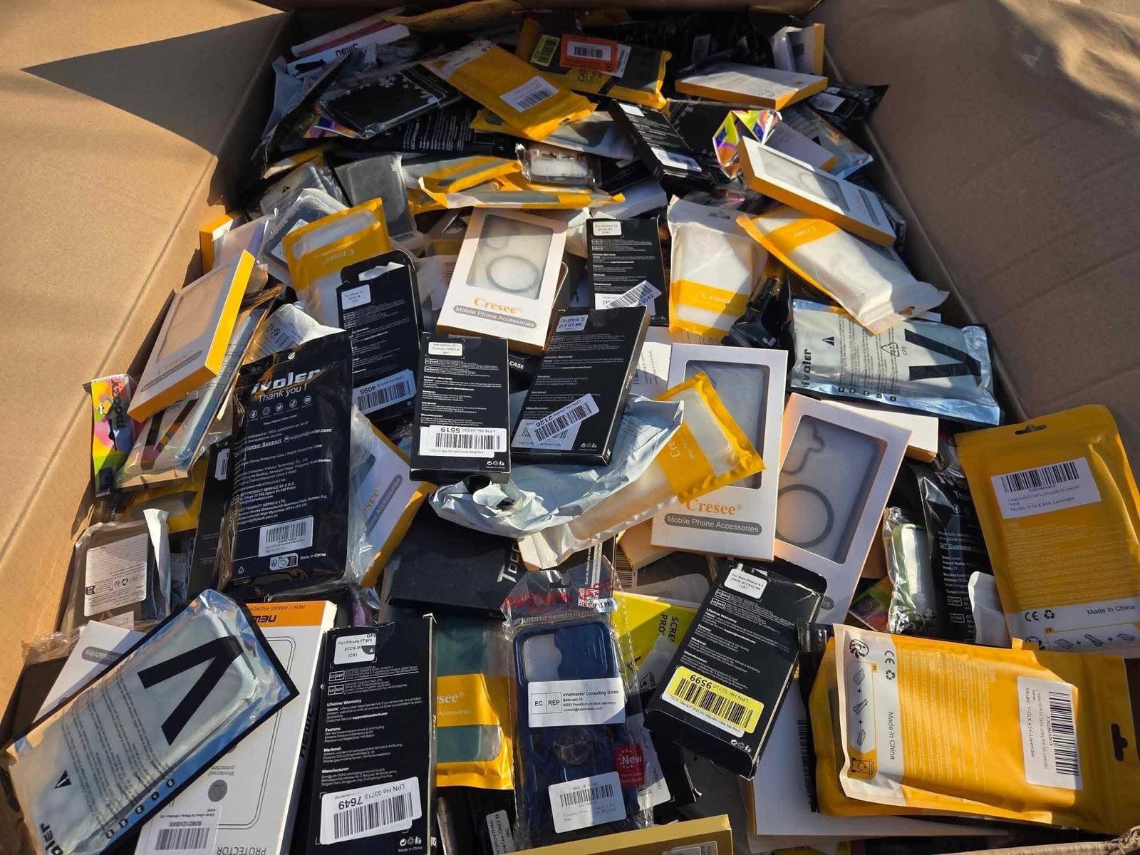 Wholesale Smartphone Accessories Pallets - Image 7