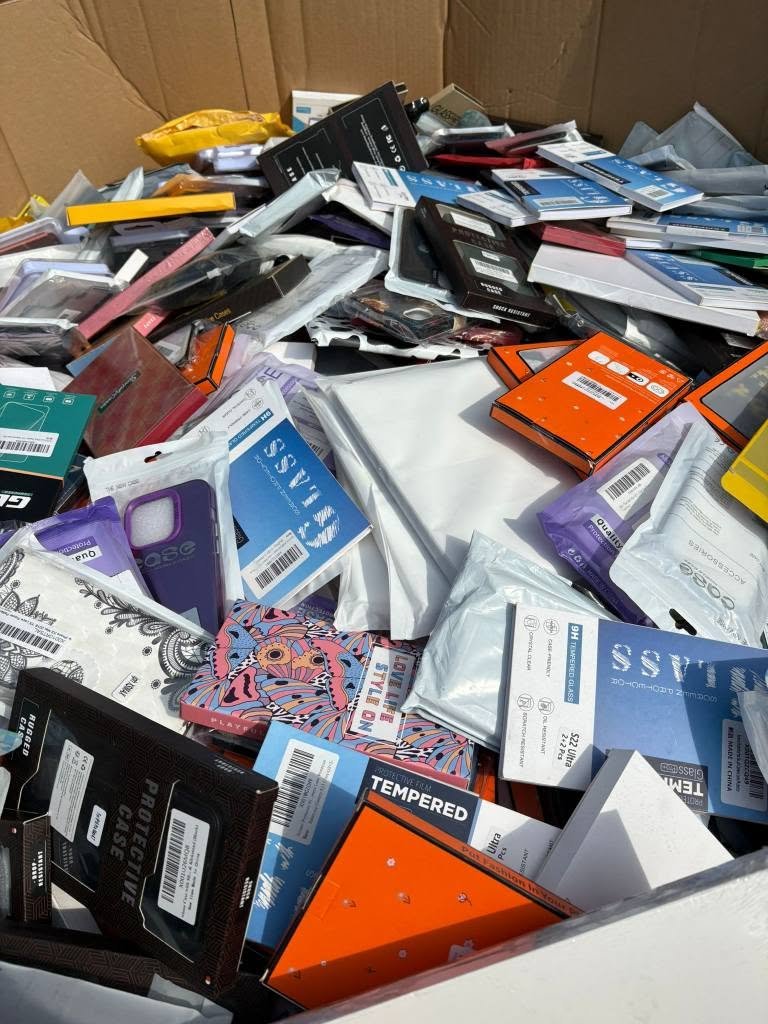 Wholesale Smartphone Accessories Pallets - Image 5