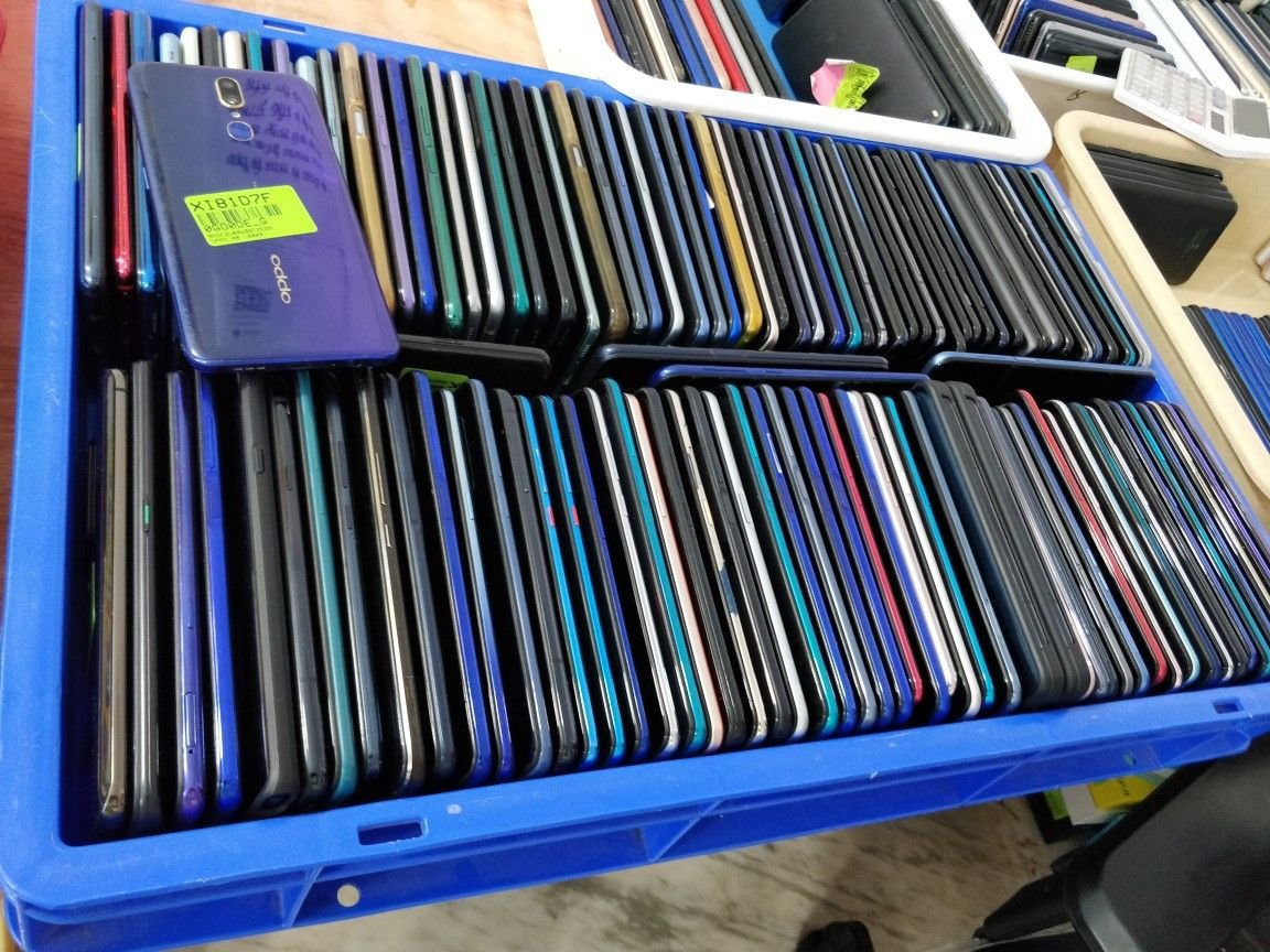 Wholesale Unlocked Smartphone Pallets - Image 8